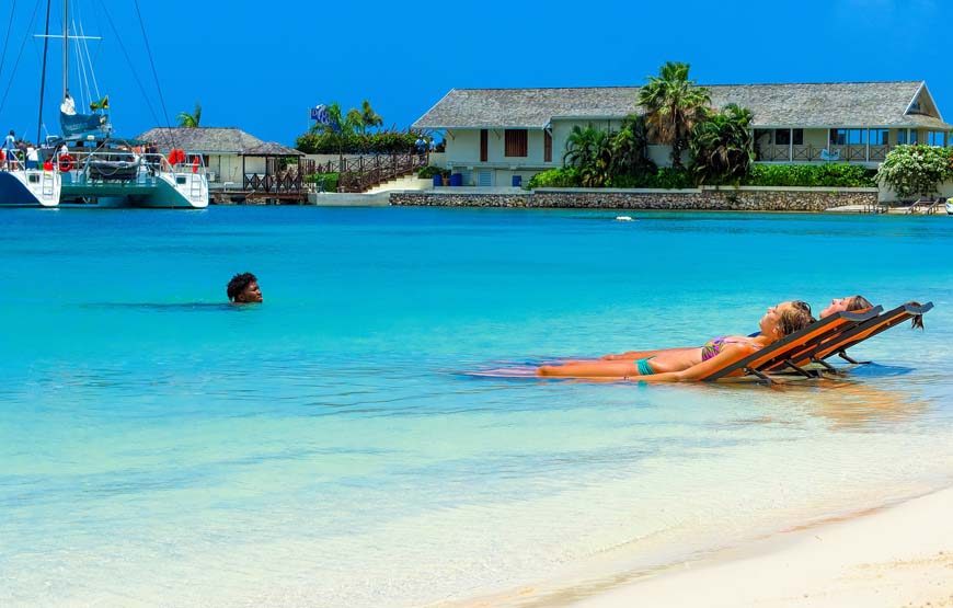 15jumeirah-beach-hotel