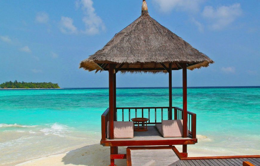 6Maldives-beach-hut