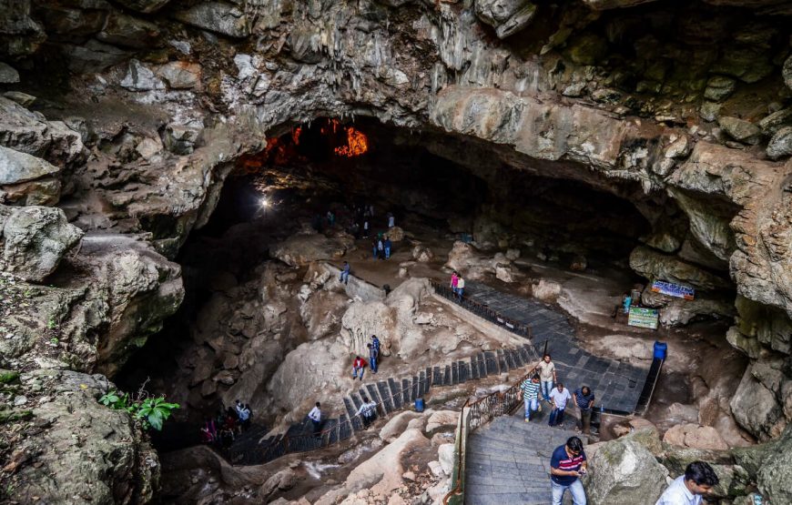 Borra-Caves-tour-packages