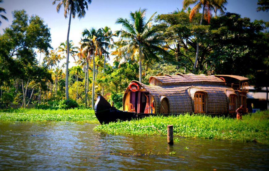 water-boat-kerala